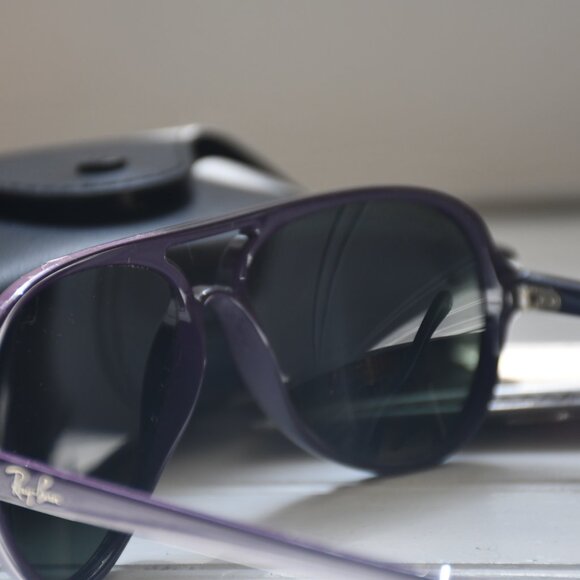 Ray-Ban Women’s 4125 Cats 5000 Aviator Sunglasses Purple Frame - Picture 5 of 6